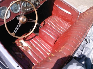 Illustration for article titled 1953 MG TD